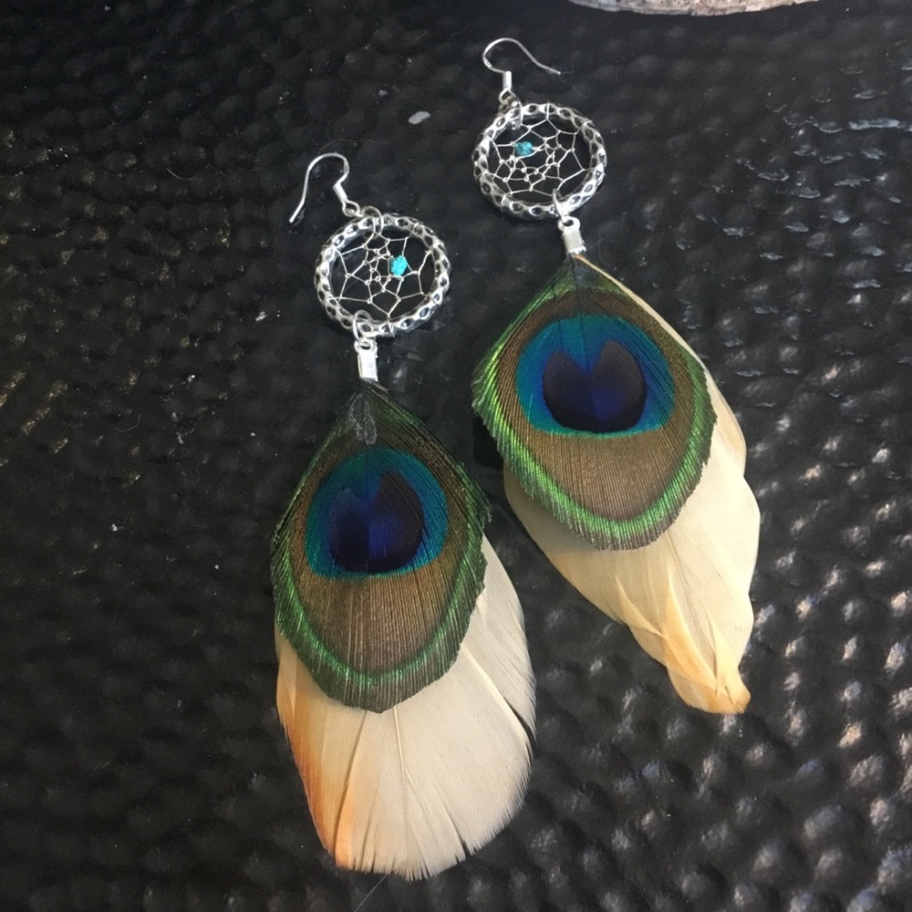 Hand Craft Artisan Bohemian Tribal Dream Catcher Duster Feather Pierced Earrings - Picture 15 of 16